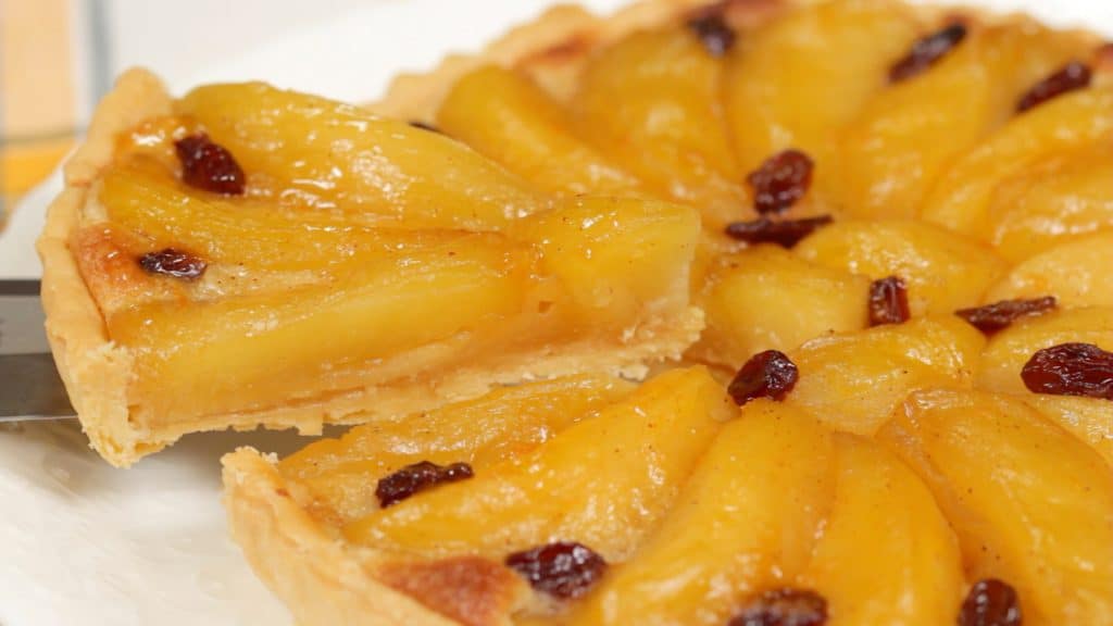 You are currently viewing Apple Tart with Almond Cream Recipe