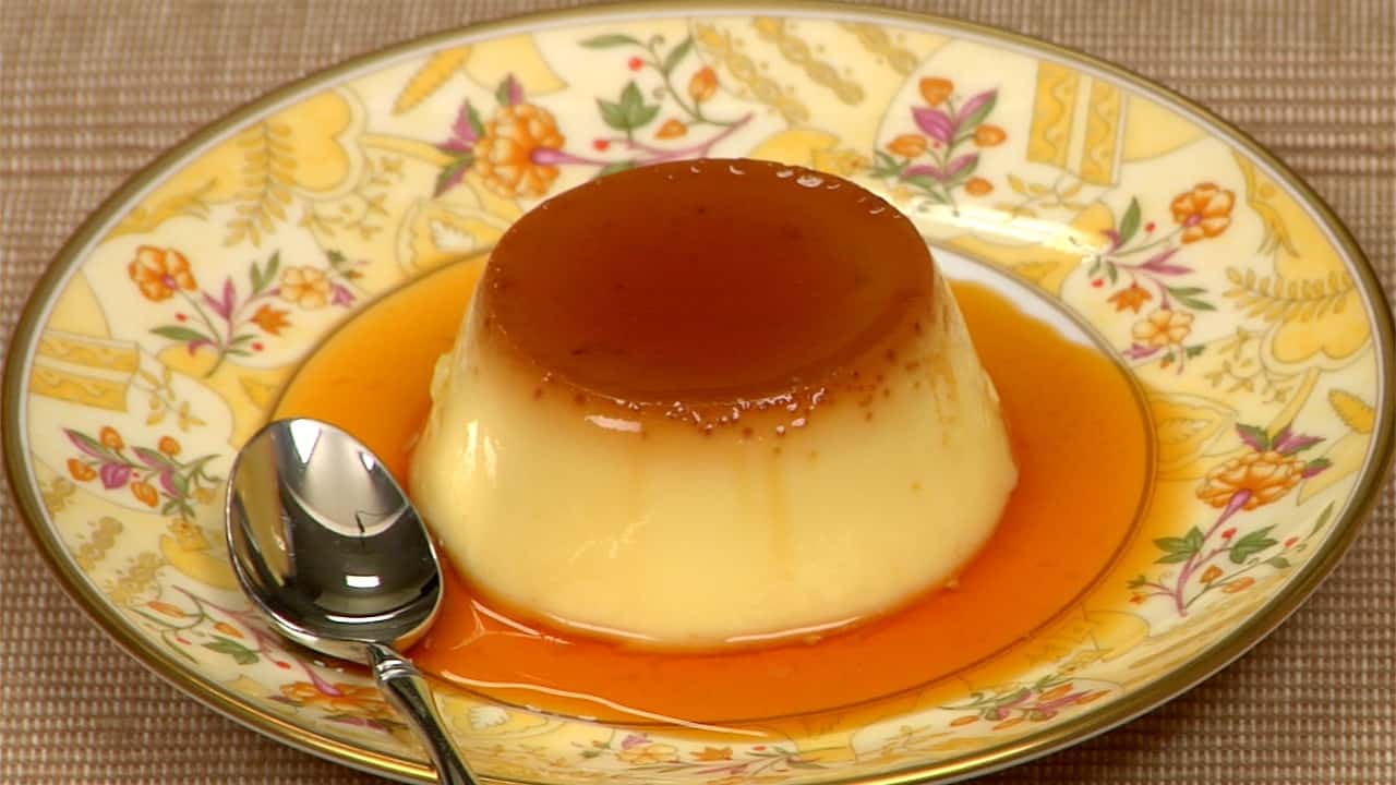 Easy Custard Pudding Recipe (Egg Pudding with Caramel Sauce)