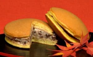 Read more about the article Dorayaki Recipe (Pancakes with Sweet Red Bean Paste)