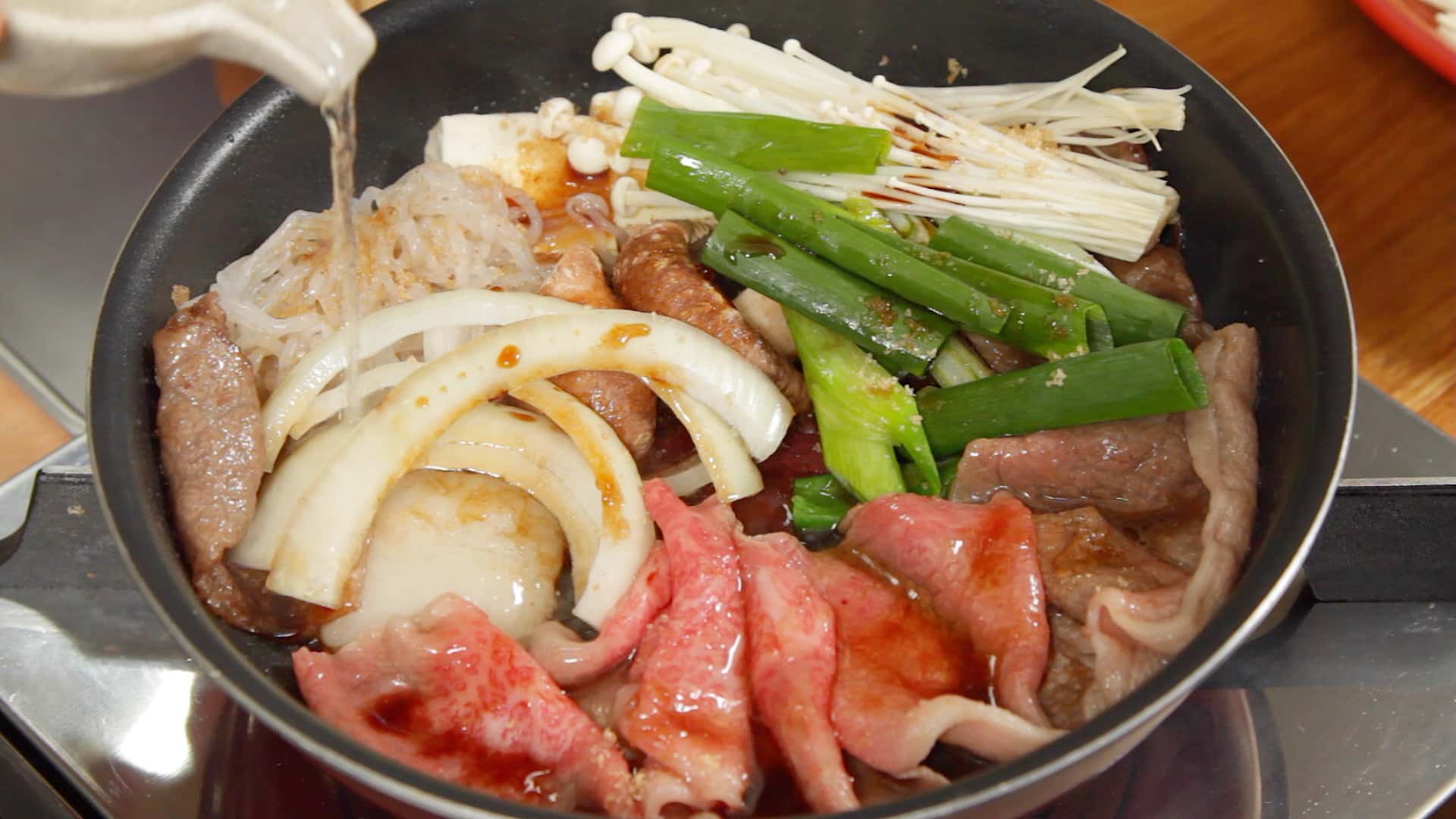 https://cookingwithdog.com/wp-content/uploads/2017/02/kansai-sukiyaki-10.jpg