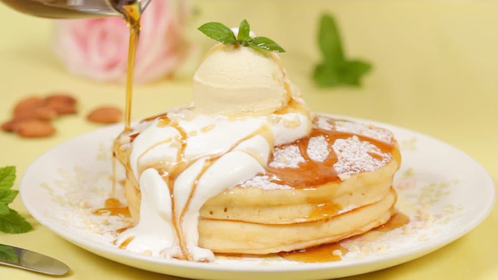 You are currently viewing Japanese-style Pancakes Recipe (Hotcakes)