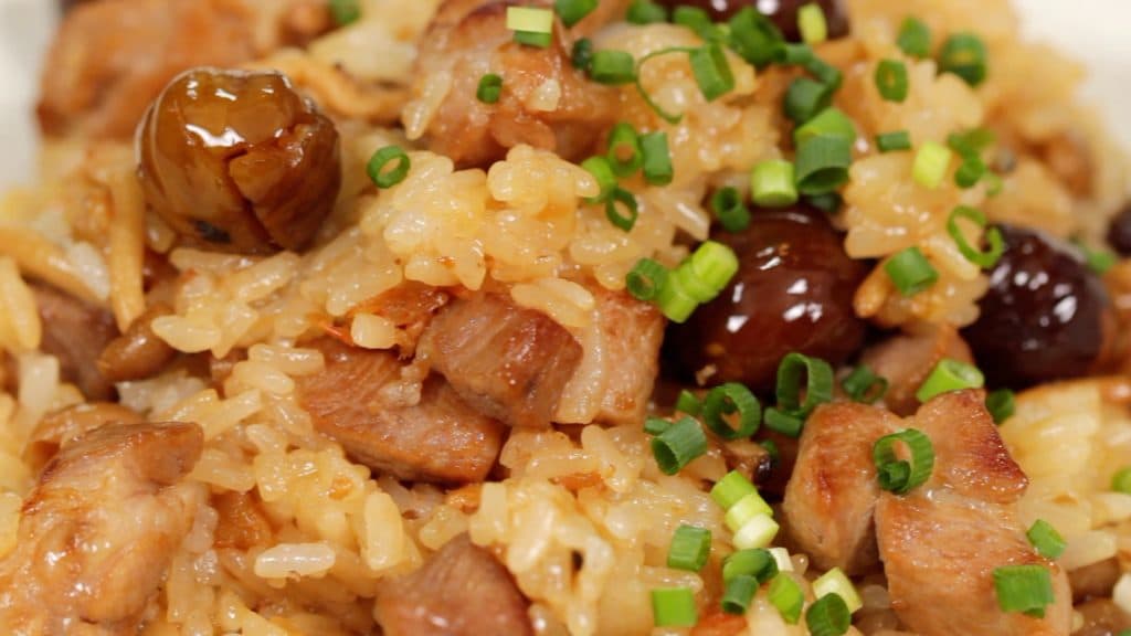 You are currently viewing Chuka Okowa Recipe (Chinese-style Mixed Rice with Pork and Chestnuts)