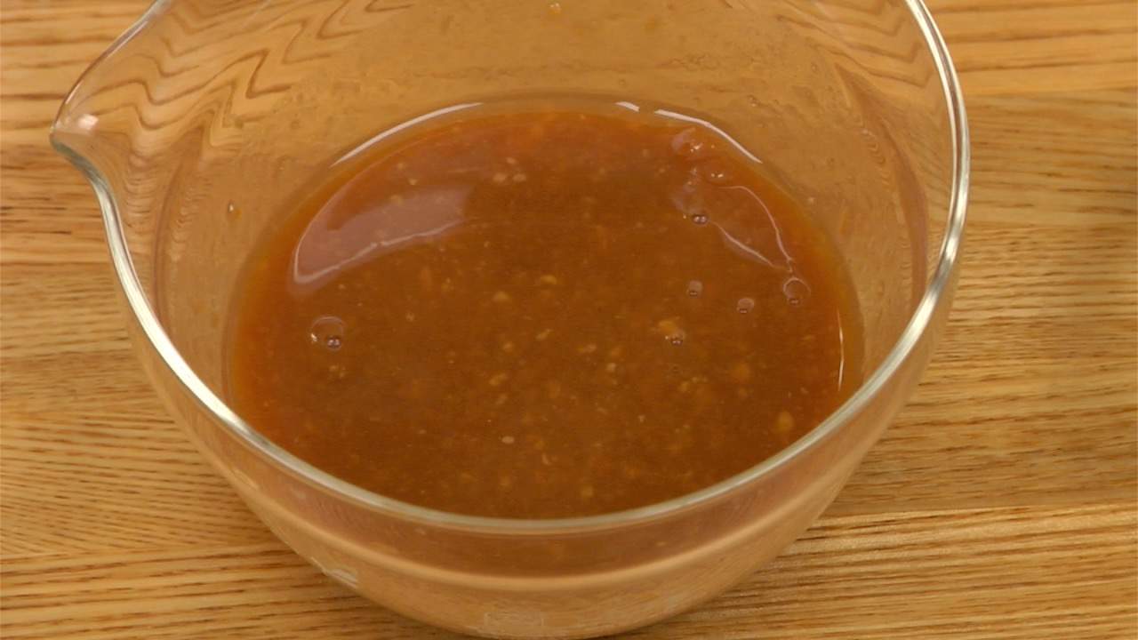 Công thức thịt lơn miso xào với cà tím và ớt chuông - Cooking with Dog