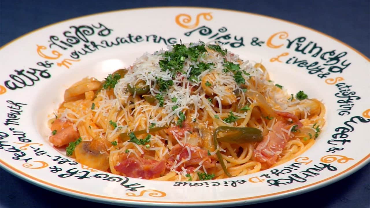 Công thức mỳ Ý Spaghetti Napolitan (Mỳ Ý kiểu Nhật) - Cooking with Dog
