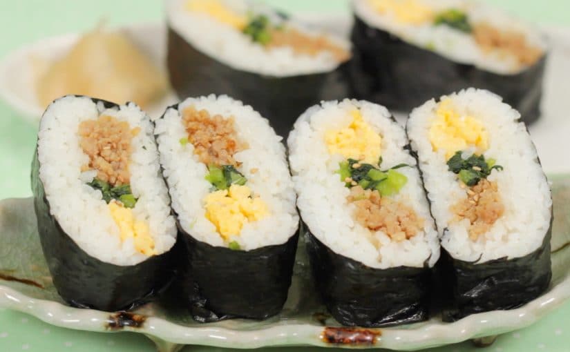 Chicken Soboro Onigirazu Recipe (Onigiri with Tori Soboro 