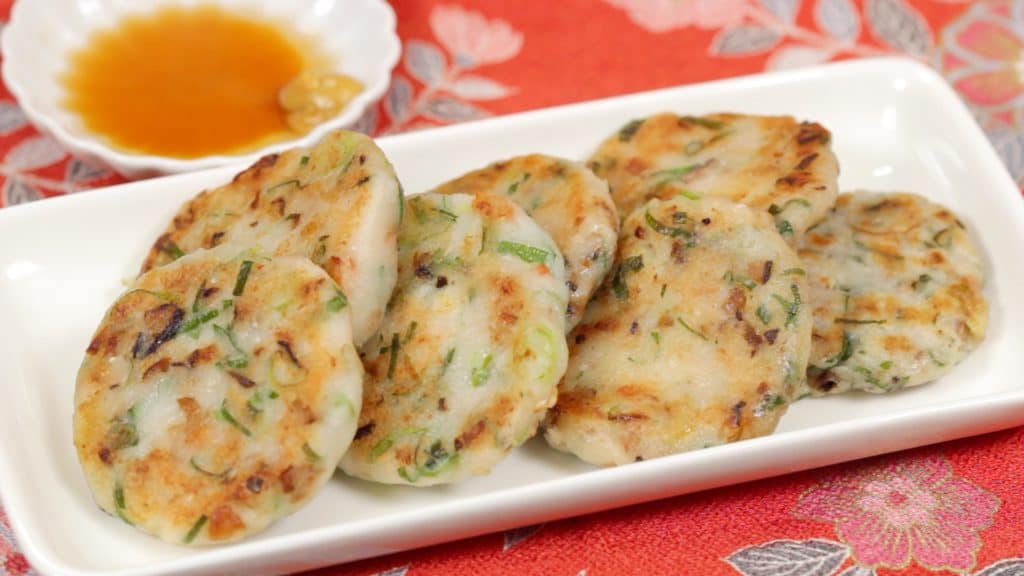 You are currently viewing Easy Fried Daikon Mochi Recipe (Chinese Turnip Cake)