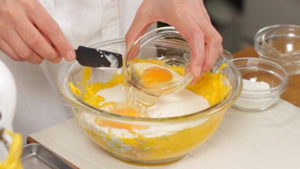 Add the heavy cream and 2 eggs. Thoroughly blend the ingredients.