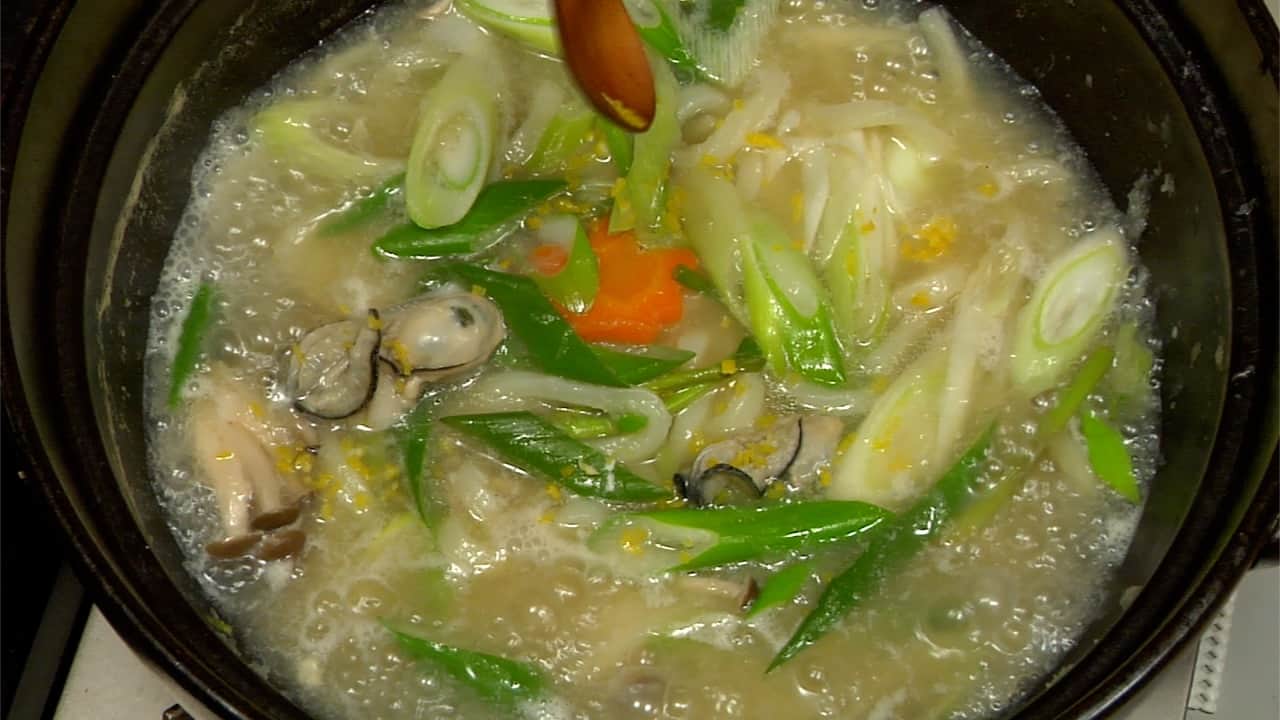 Mizore Nabe Recipe (Winter Hot Pot with Grated Daikon Radish