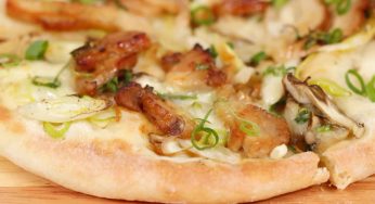 Teriyaki Chicken Pizza Recipe (Japanese-style Pizza with Mozzarella and Mushrooms)