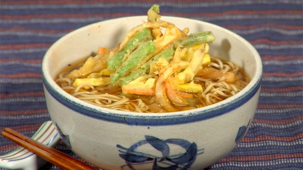 You are currently viewing Kakiage Soba Noodles Recipe (Hot Soba with Mixed Vegetable Tempura)