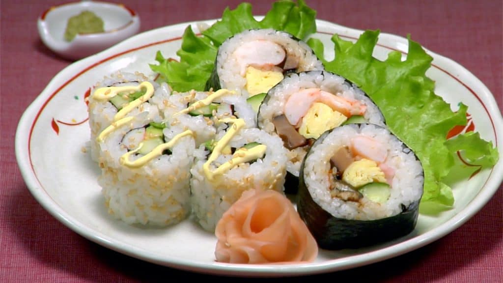 You are currently viewing Futomaki Sushi and California Roll Recipe (Thick Rolled Sushi Futomakizushi)
