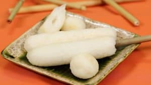 Read more about the article Kritanpo Rezept (Gepresstes Reis Zwischenmahlzeit von regionalen Imbissen der Akita Präfektur)