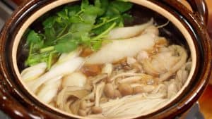 Read more about the article Kiritanpo Nabe Recipe (Chicken Hot Pot with Pounded Rice in Akita Prefecture)