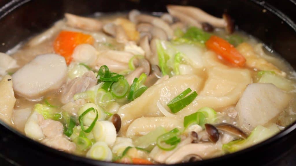 You are currently viewing Dango-jiru Recipe (Flat Noodle Soup with Chicken and Vegetables in Oita Prefecture)