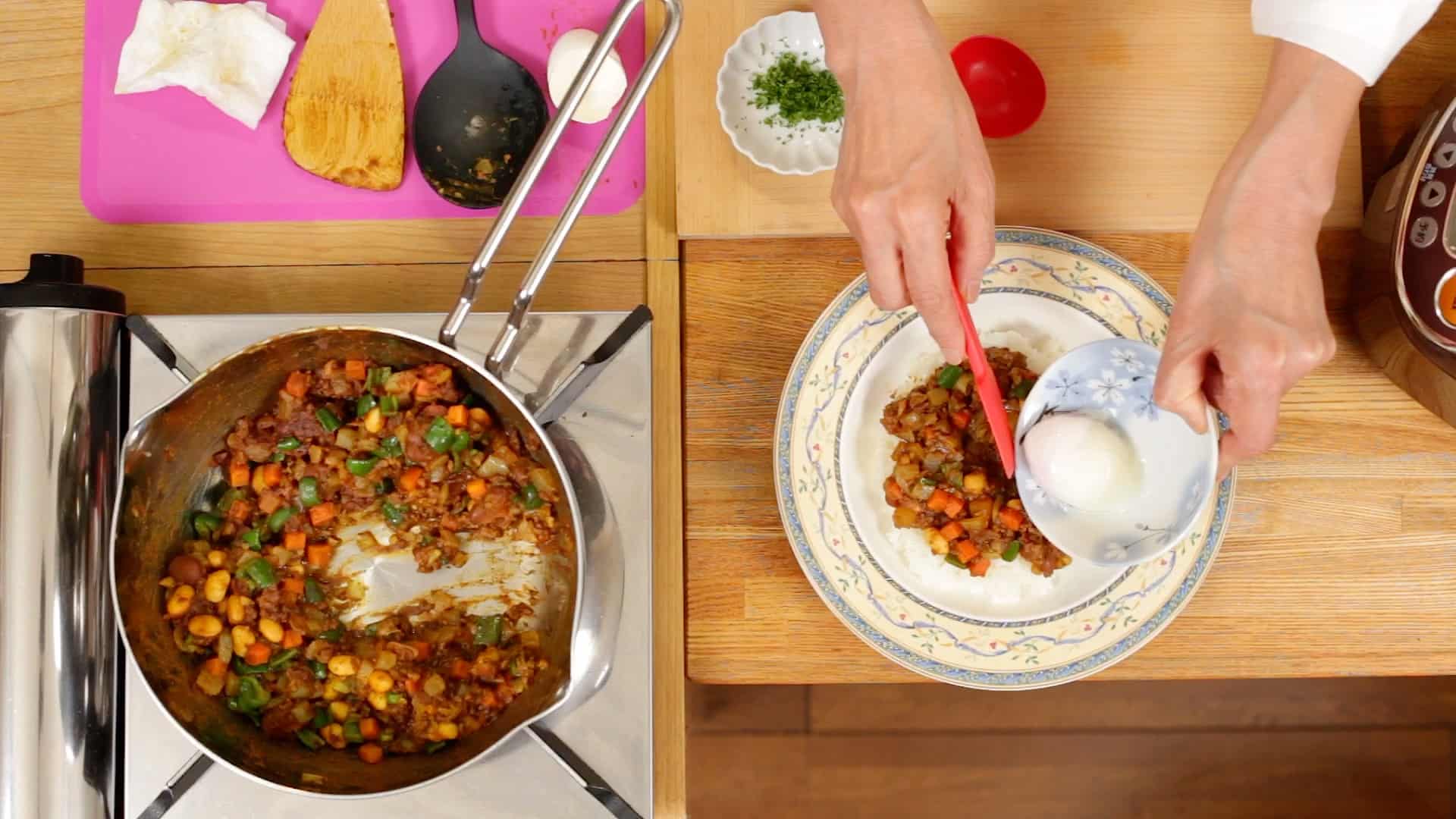 Recette de curry sec aux haricots avec de la viande hachée et des légumes (curry  japonais sans sauce) - Cooking with Dog