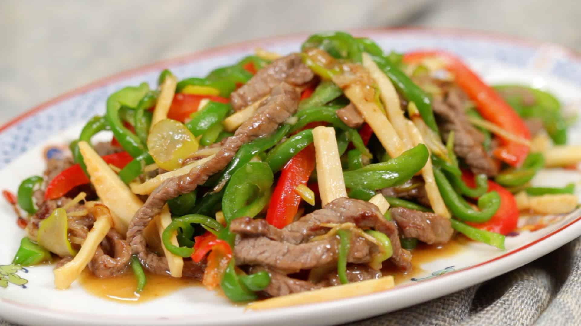 Pepper Steak Recipe (Chinjao Rosu with Beef and Vegetables) - Cooking ...