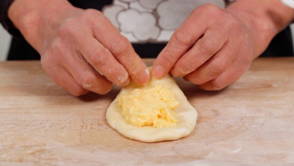 You can fill each dough ball with up to 40g (1.4 oz) of the cream, but you will need skills to wrap it tightly so you might try it if your first batch is successful.