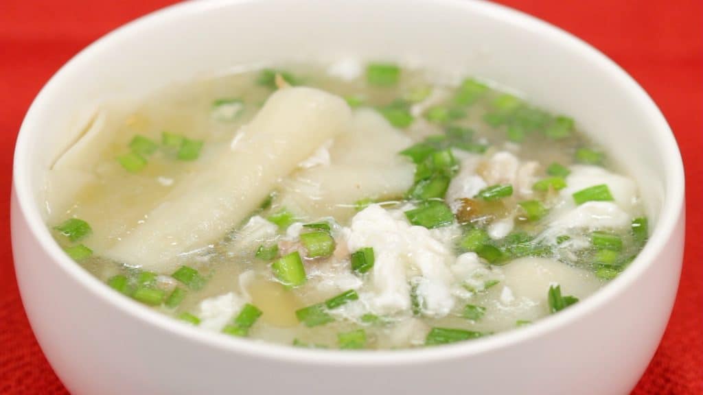 You are currently viewing Resep Kulit Gyoza dan Sup Telur dengan Daging Babi ala Cina