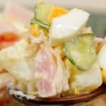 Recette de salade de pomme de terre facile (salade de pomme de terre crémeuse avec des œufs et de la mayonnaise)