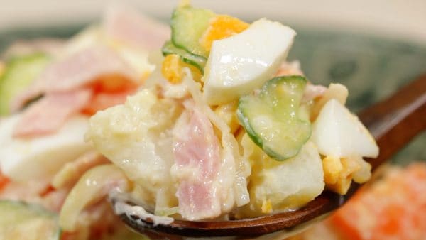 Easy Potato Salad Recipe (Creamy Potato Salad with Egg and Mayonnaise ...