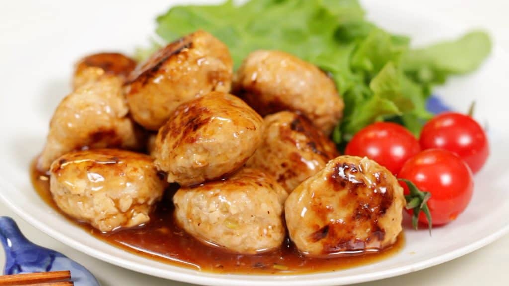 You are currently viewing Meatballs with Sweet Vinegar Sauce Recipe (Tender Pork Meatballs with Tofu)