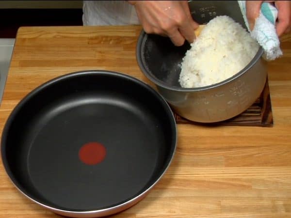 Let's prepare the rice for Onigiri. Cook the rice with a little less water.
