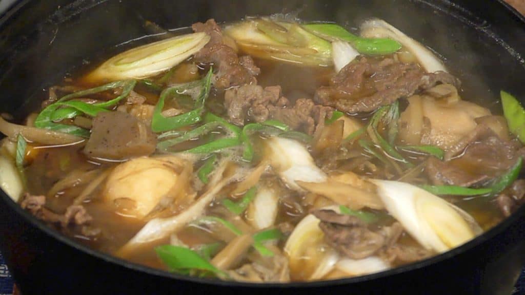 You are currently viewing Imoni Recipe (Yamagata-style Taro and Beef Imoni with Soy Sauce Base Broth)