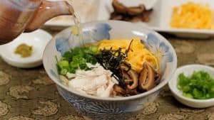 Read more about the article Công thức Keihan (Canh gà trên cơm với trứng rán và nấm hương)