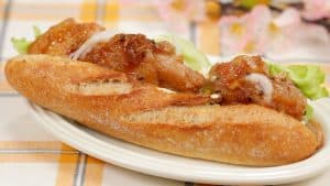 Read more about the article Teriyaki Hühnchen Sandwich Rezept (in der Pfanne gebratenes Hühnchen mit hausgemachter Teriyaki Sauce)