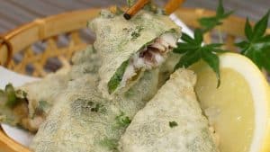 Lire la suite à propos de l’article Recette de sardines enveloppées dans du shiso (sardines frites marinées avec de l’umeboshi et de la mayonnaise)
