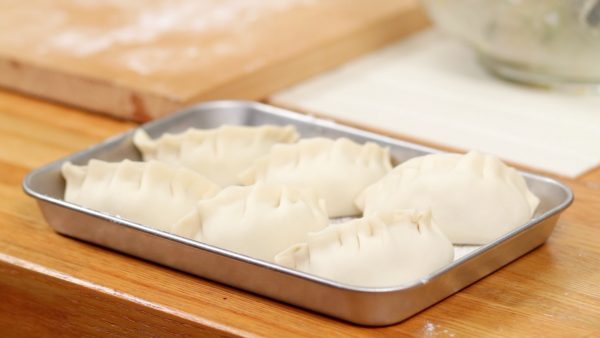 You can make 12 pieces of gyoza in total but today, we will be cooking 6 of them.