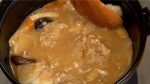 Mélangez la soupe de natto avec la louche.