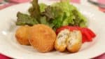These korokke are excellent with fresh tomatoes, lettuce or other vegetables of your choice.