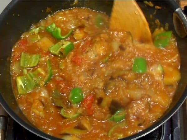 The curry sauce is relatively thick and it easily burns so occasionally remove the lid and stir it from the bottom.