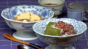 Read more about the article Công thức Kuzumochi trà xanh Matcha (Món tráng miệng bánh dày mochi trà xanh với bột Kudzu (củ dong Nhật Bản))