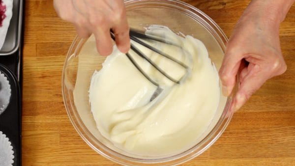 You should strain the yogurt in general, but with this amount of yogurt, there is no need to do so. By the way, while storing the yogurt in the fridge, the whey may separate. If it separates, don't add the whey and just use the solids.