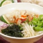 Công thức phở gà (Mì gạo với súp Việt Nam cùng nước dùng gà lấy cảm hứng từ Nhật Bản)