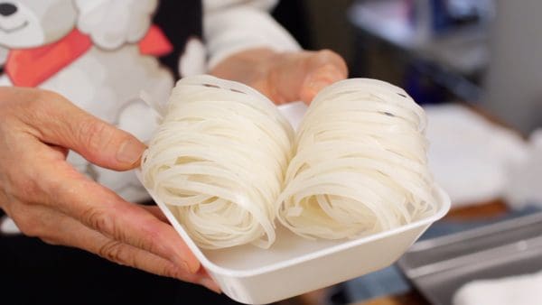 These are rice noodles for one person.