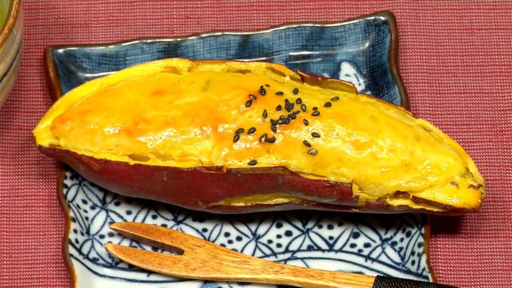 You are currently viewing Sweet Potato Cake Recipe (Moist Aromatic Autumn Dessert Made From Sweet Potatoes)