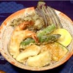 Công thức Tendon dễ làm (Cơm tô Tempura hải sản và rau củ với sốt rất ngon)