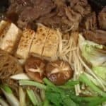 Recette de Sukiyaki façon Kanto (plat mijoté de bœuf et légumes)