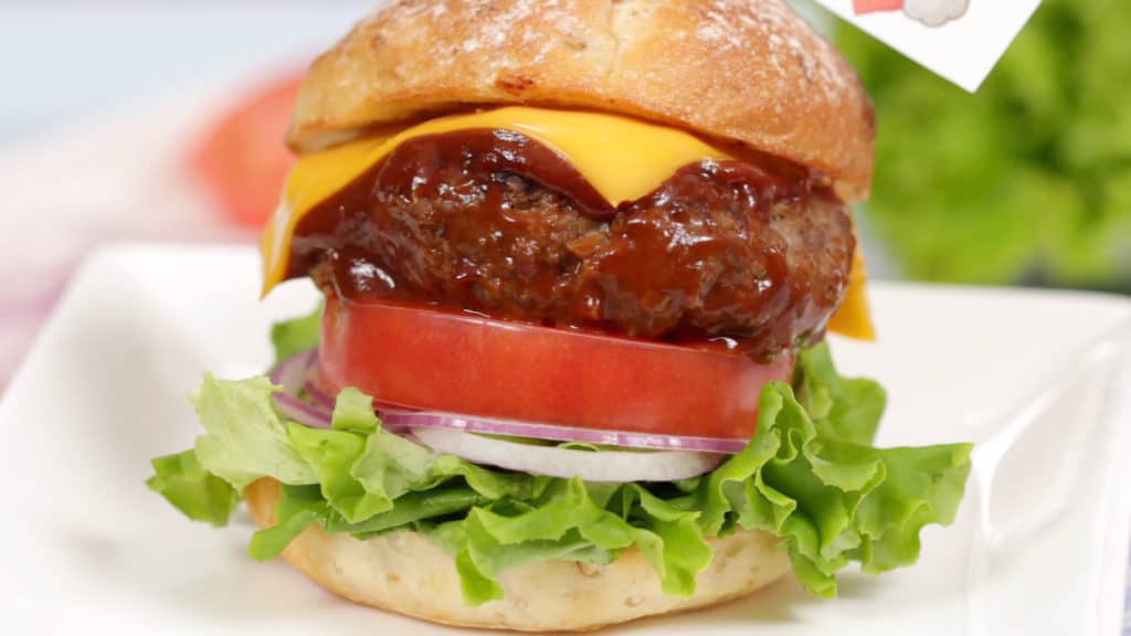 You are currently viewing Beef Hamburger Recipe (Homemade Beef Patties and Easy Hamburger Sauce)