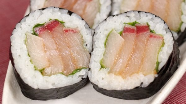 Yellowtail, hamachi, hiramasa and kampachi have a firm, chewy texture when fresh. If you can find fresh, white-fleshed sashimi, try making it into sushi rolls. You'll be hooked on its deliciousness.