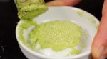 最後，讓我們以茶泡飯 （Ochazuke） 享用芥末。好吃！好吃！當芥末輕輕磨碎後，它會變成奶油狀，顯出辛辣味。