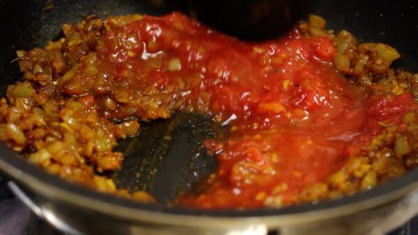Thaw the tomato and combine the mixture.